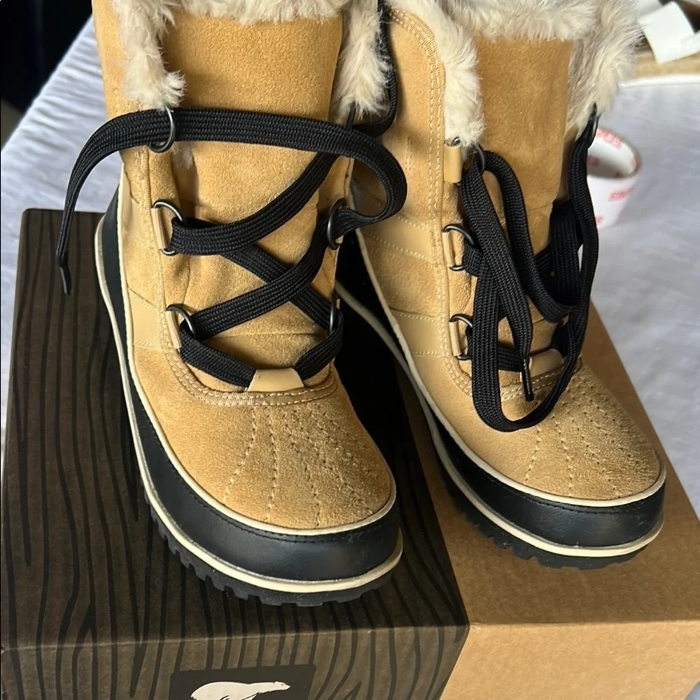 Sorel Tan and Black Winter Rain Boots Durable Design